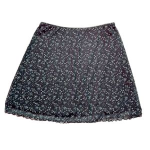 NWOT Abound Skirt Size M Floral